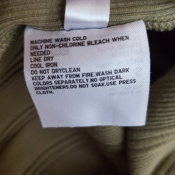 Uniqlo Ribbed Tank Top in Olive Green - Picture 8 of 8